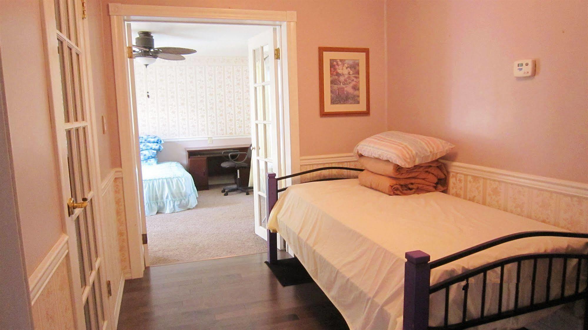 Wenxin B&B Regina Buitenkant foto